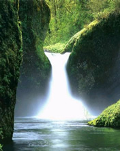 Cascada de un río